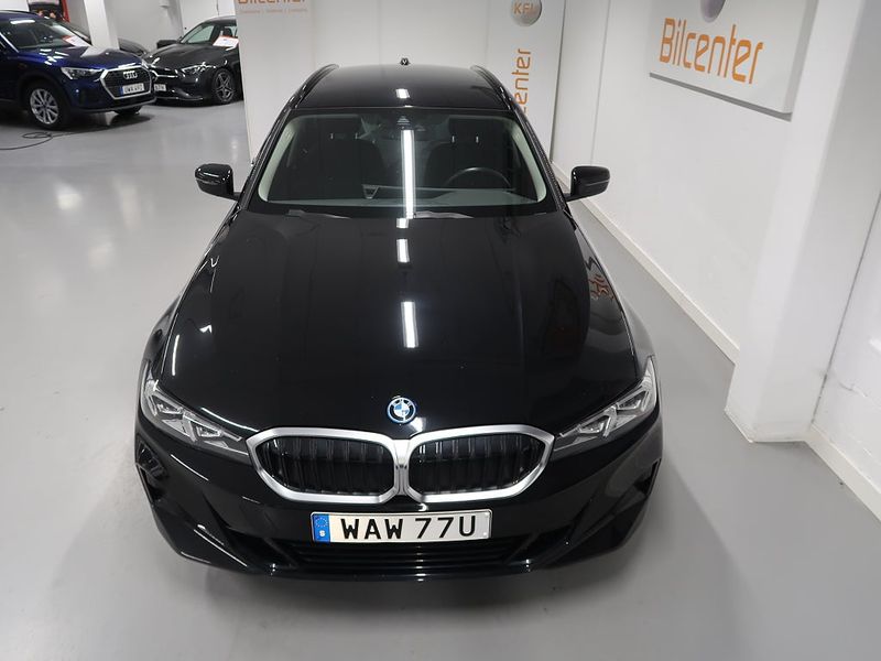 BMW 330 bild 11