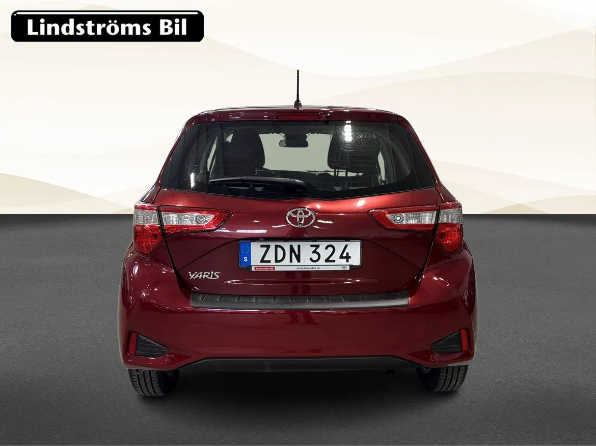 Vehicle image 7