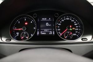 Volkswagen Passat bild 18