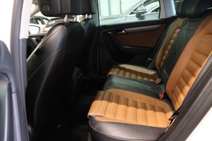 Volkswagen Passat bild 11