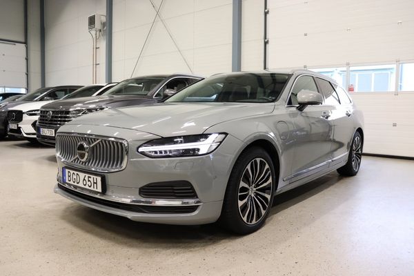 Volvo V90 Recharge T6 AWD 360° H/K B-Värm Drag BLIS 350hk - 2024