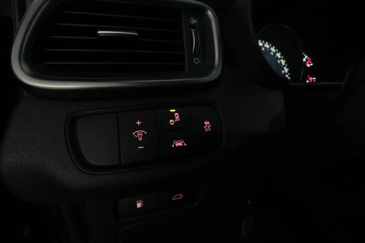 Vehicle image 29