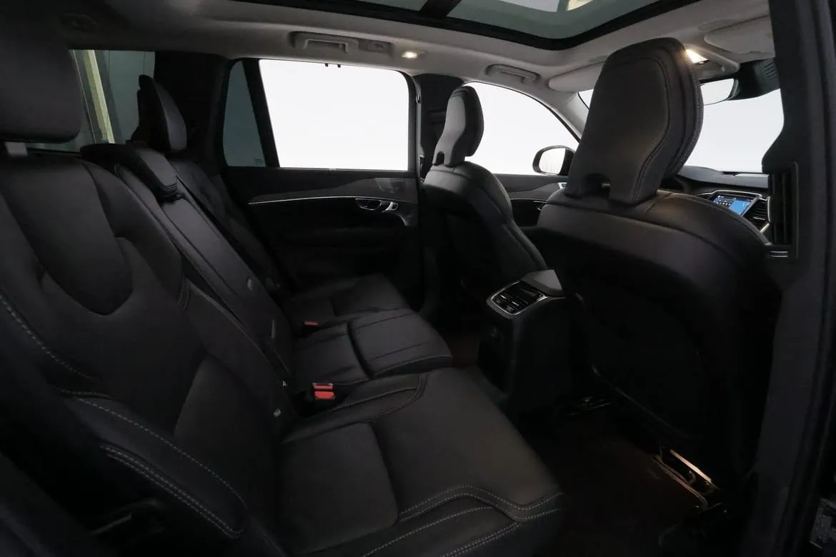 Vehicle image 21