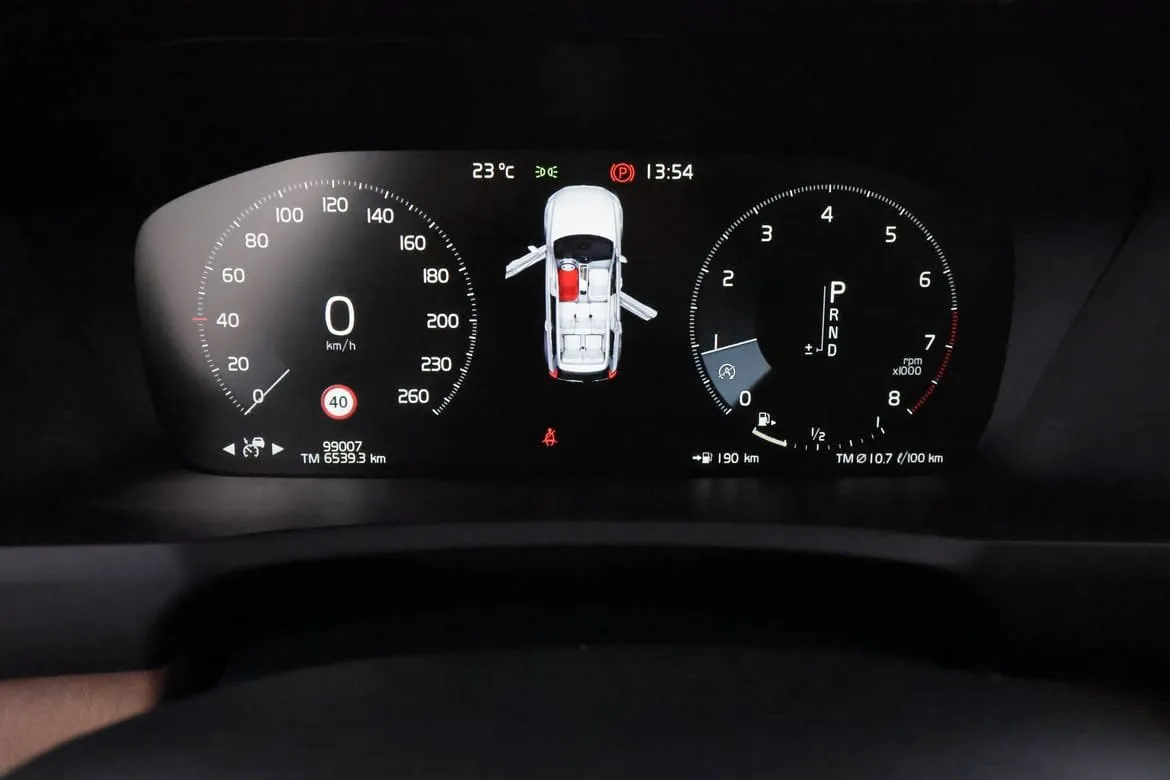 Vehicle image 23