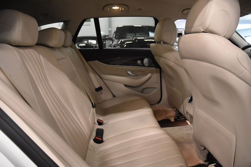 Mercedes E220 bild 14