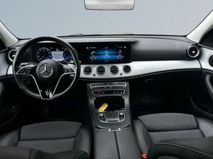 Mercedes E300 bild 8