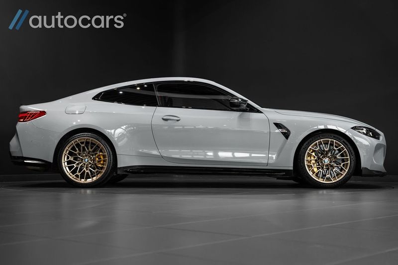 BMW M4 bild 2