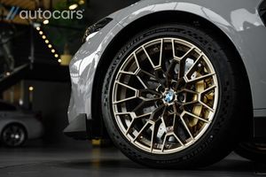 BMW M4 bild 8