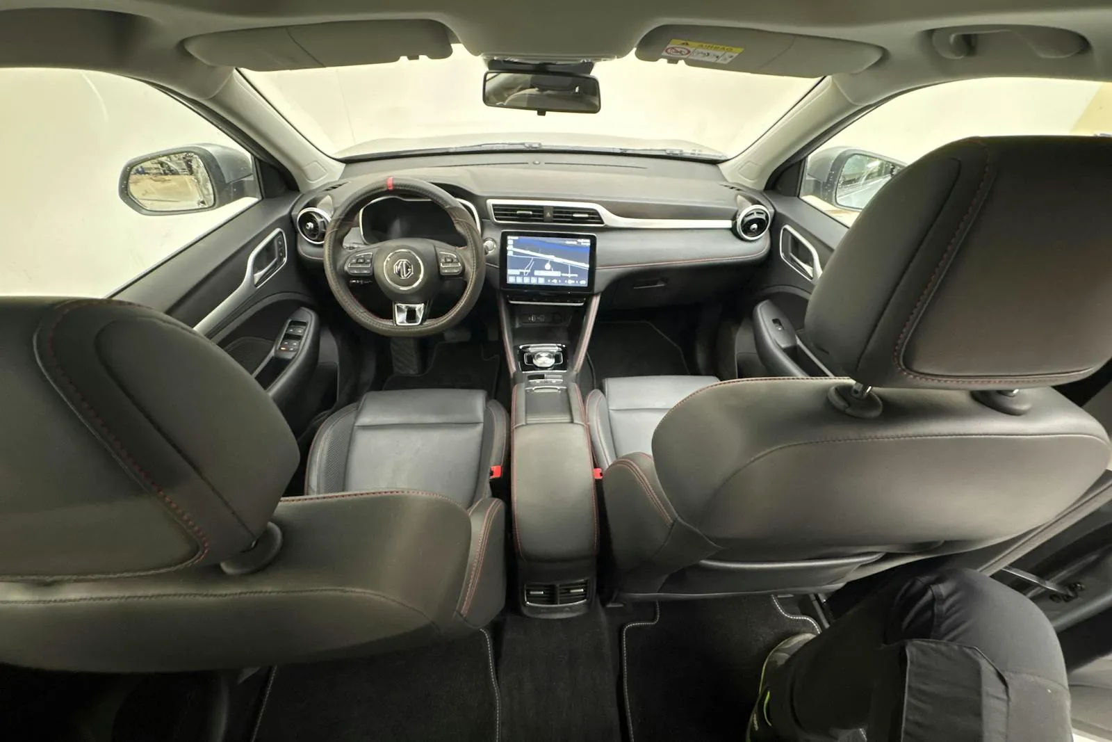Vehicle image 14