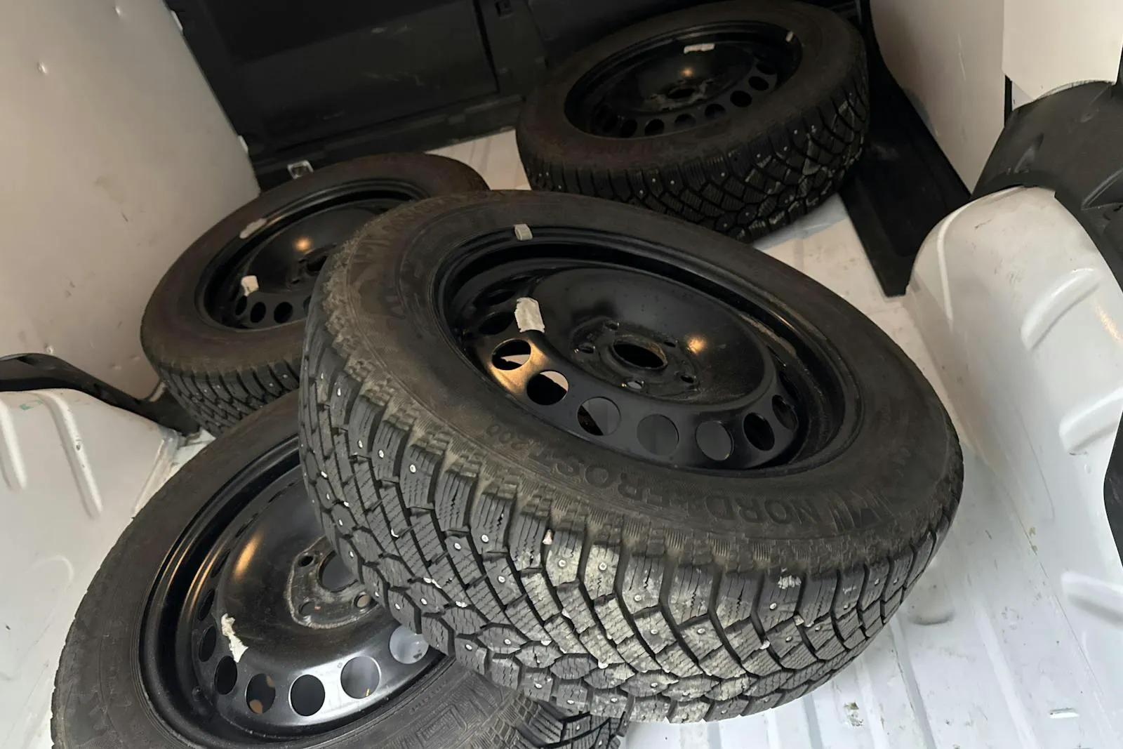 Vehicle image 11