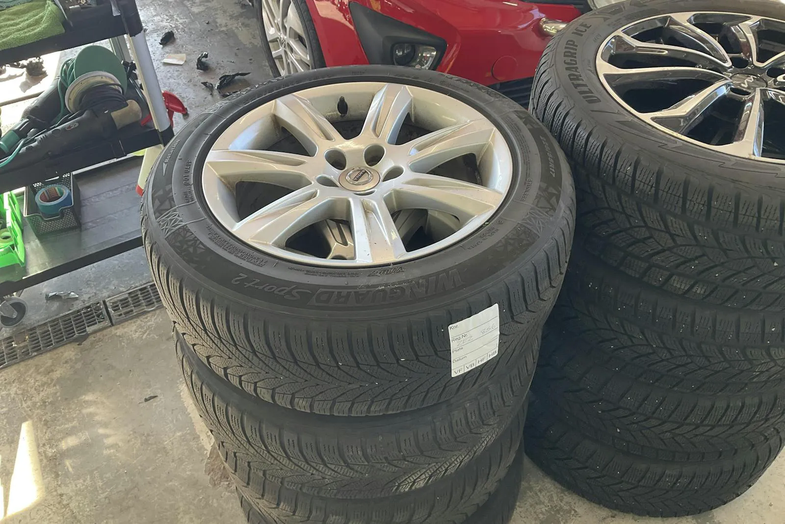 Vehicle image 13