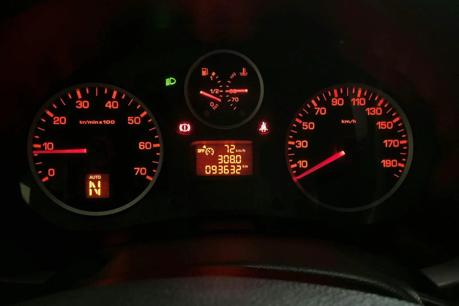 Vehicle image 8