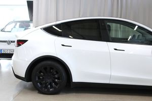 Tesla Model Y bild 6