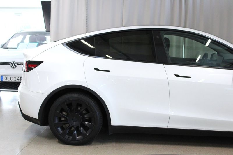 Tesla Model Y bild 6