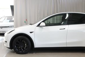 Tesla Model Y bild 5