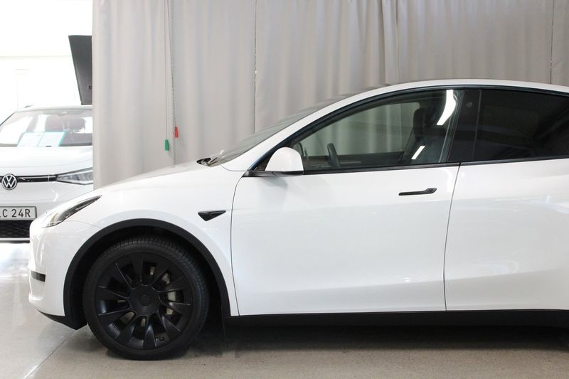 Tesla Model Y bild 5