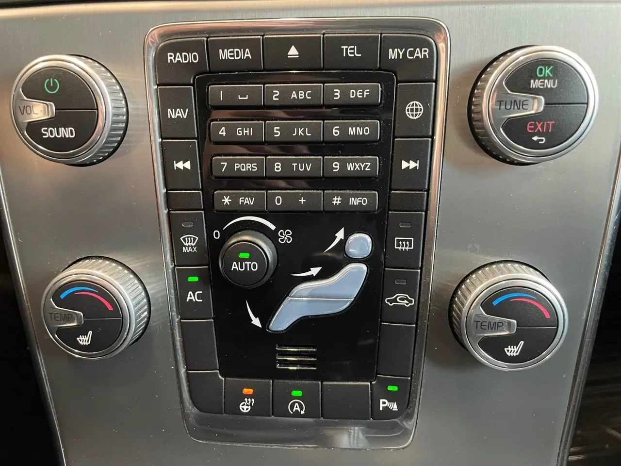 Vehicle image 21