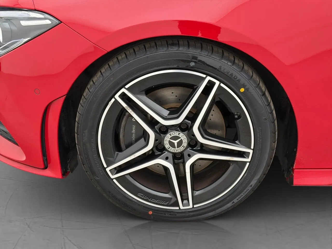 Vehicle image 32