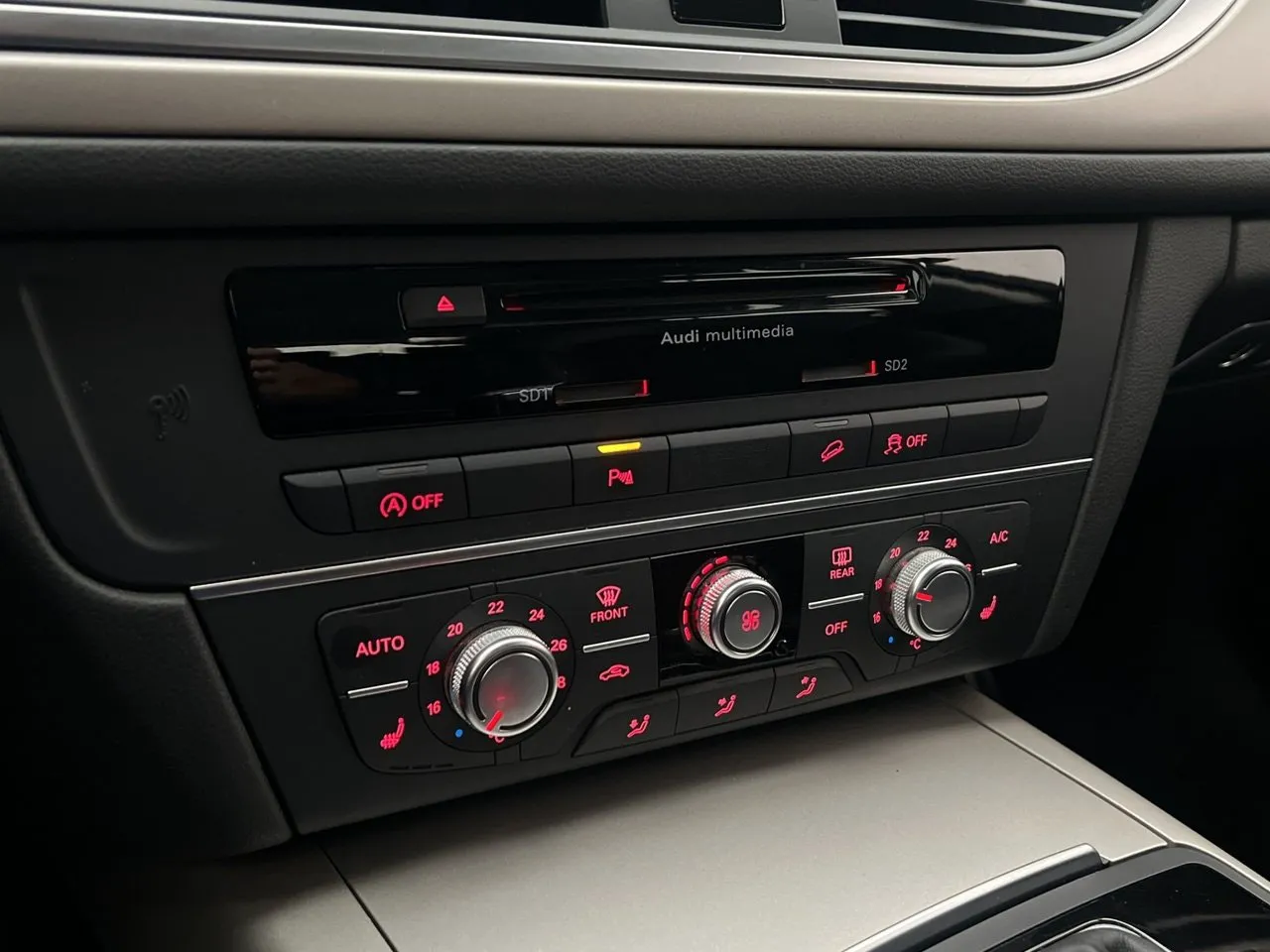 Vehicle image 24