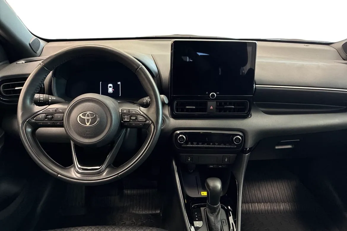 Vehicle image 7