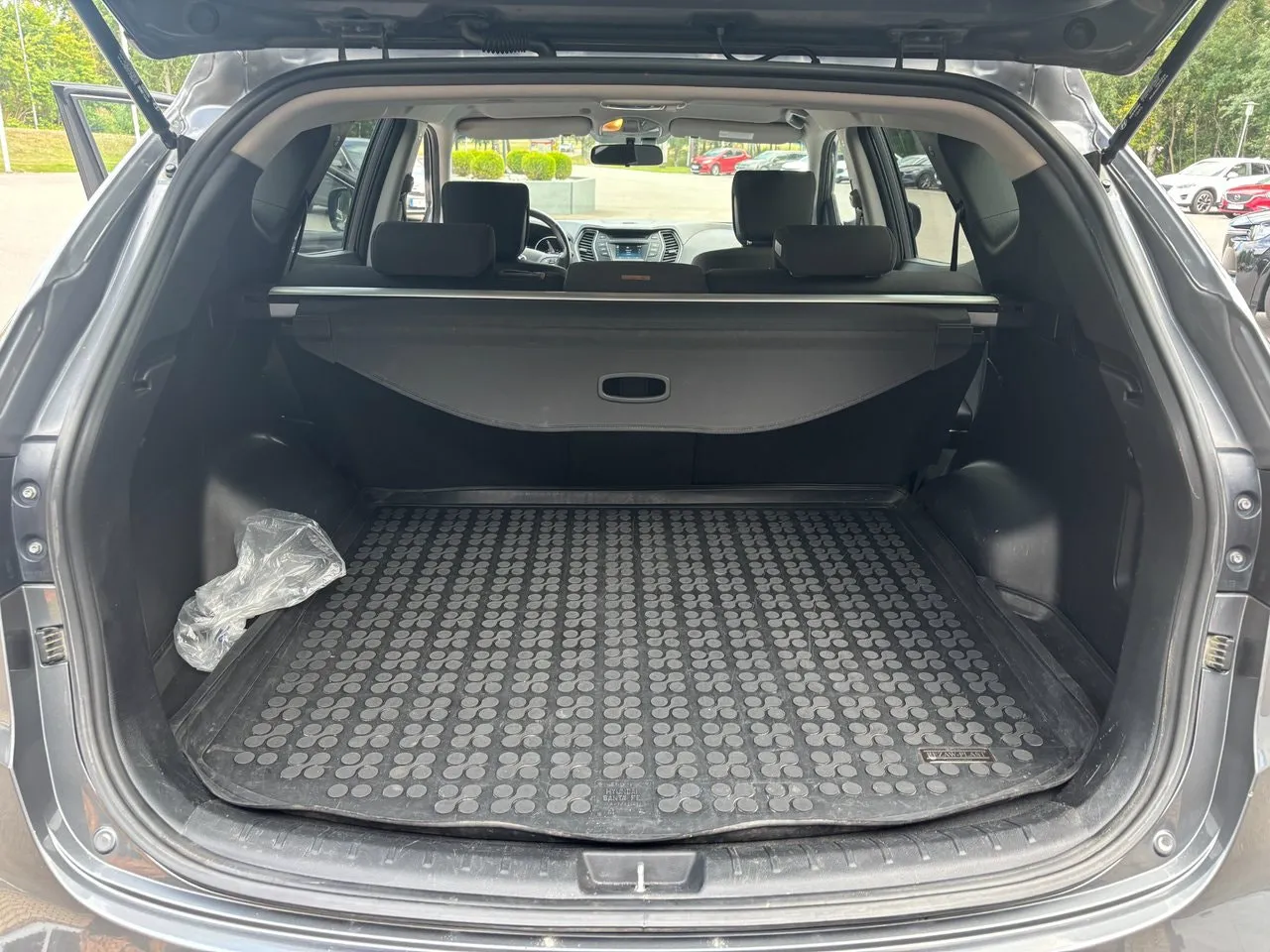 Vehicle image 13