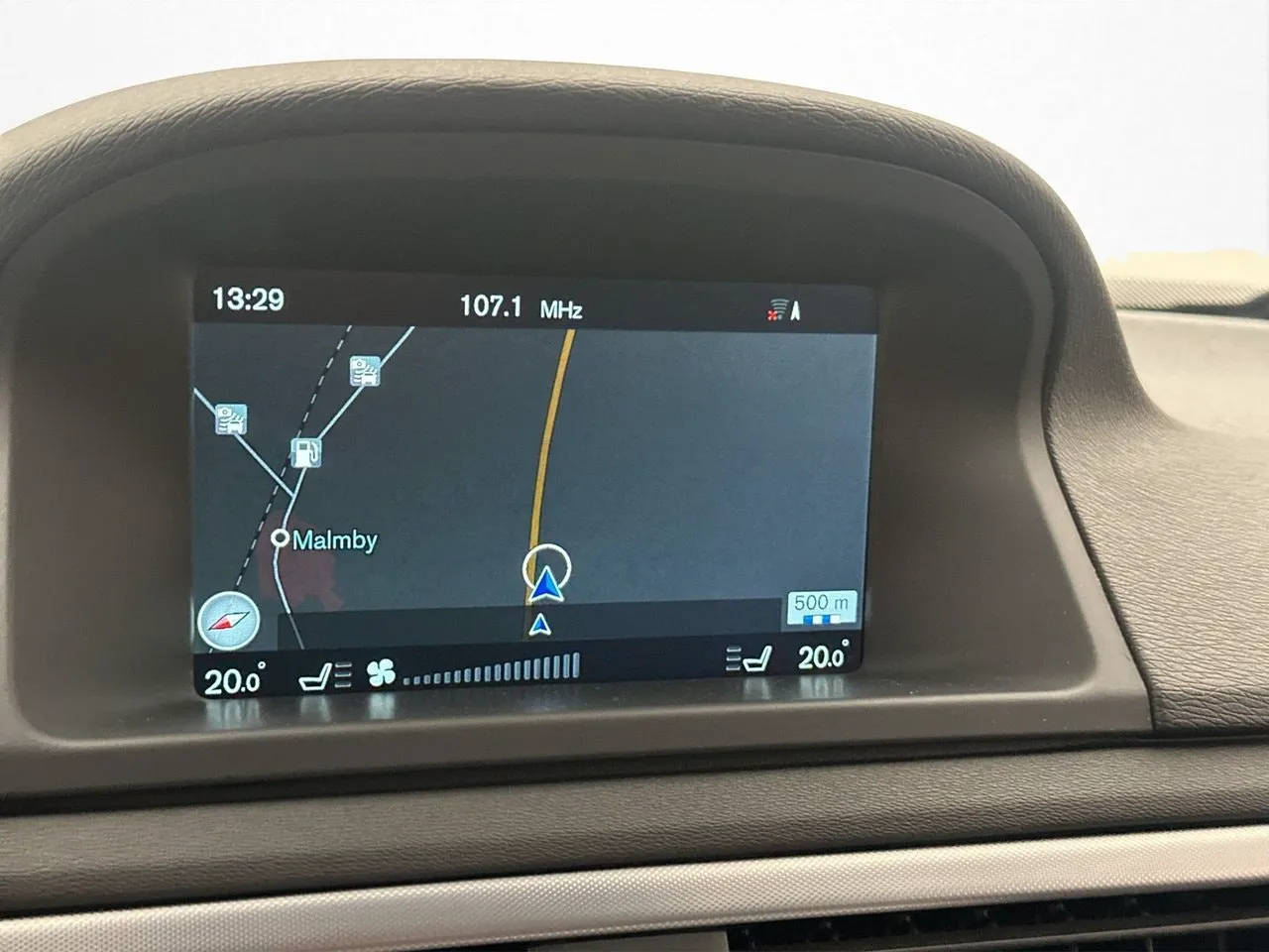 Vehicle image 22