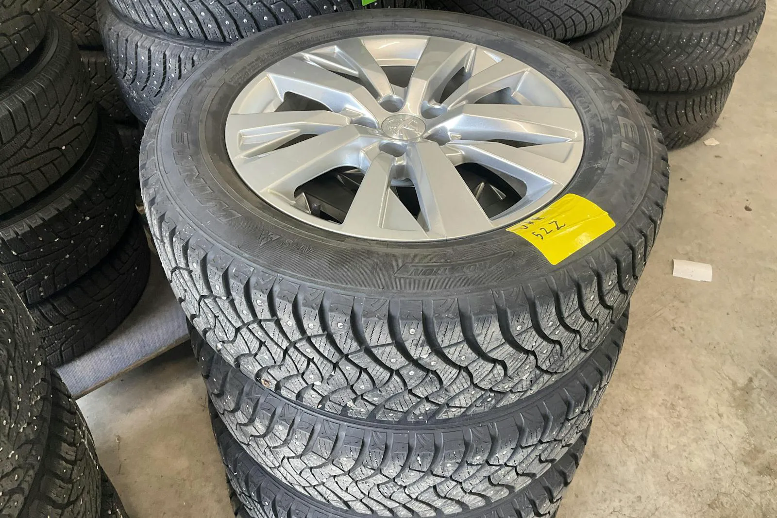 Vehicle image 11