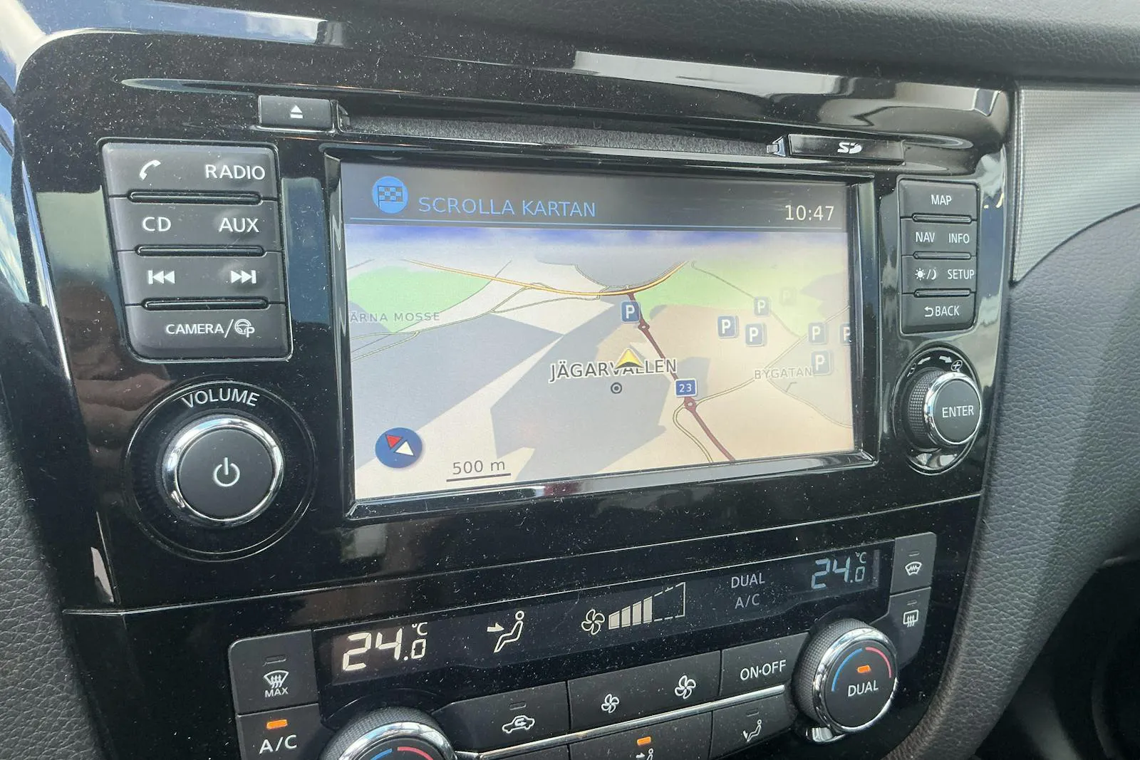 Vehicle image 10
