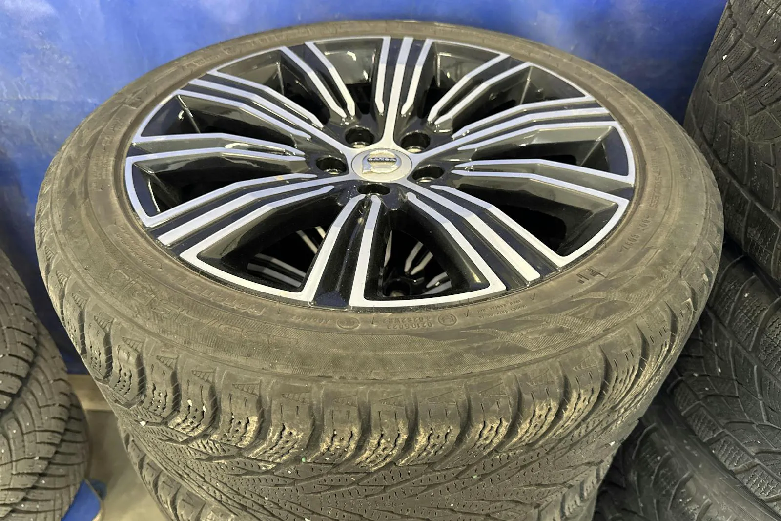 Vehicle image 20