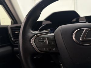 Lexus NX bild 19
