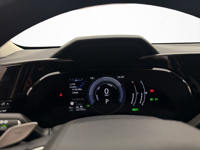 Lexus NX bild 18