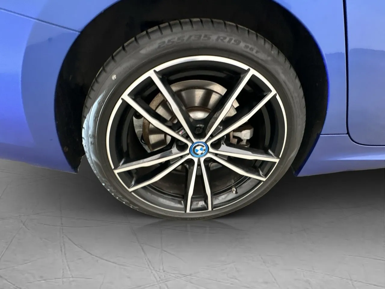 Vehicle image 36