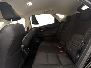 Lexus NX bild 16