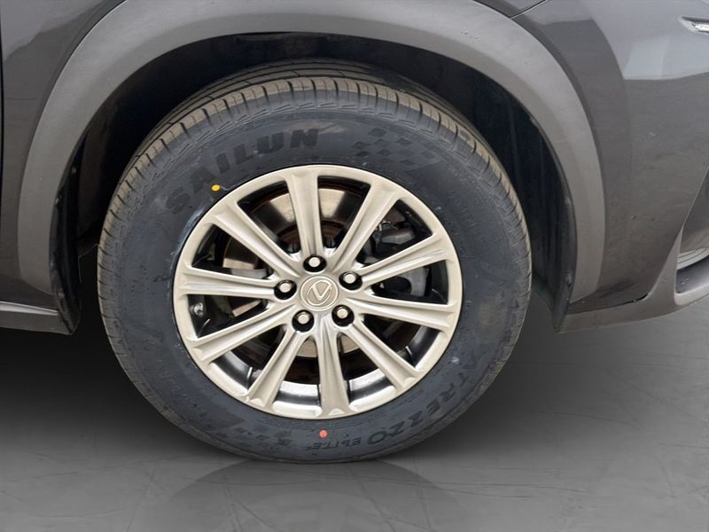 Lexus NX bild 31