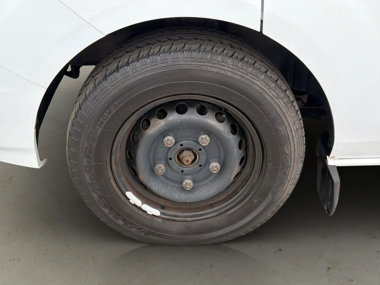 Vehicle image 25
