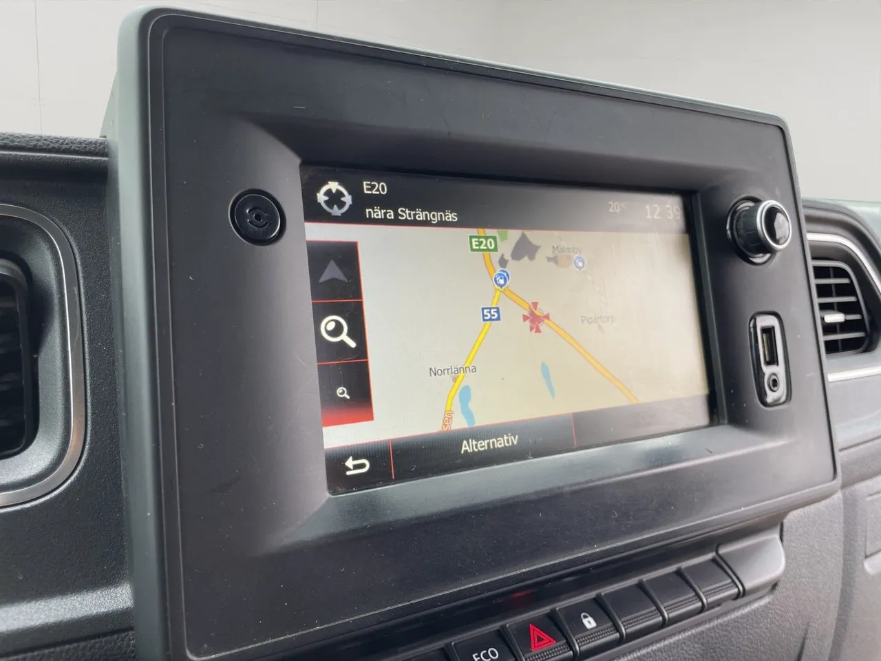 Vehicle image 20