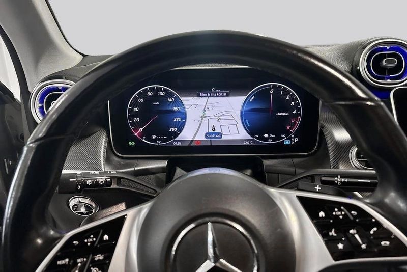 Mercedes GLC300 bild 10