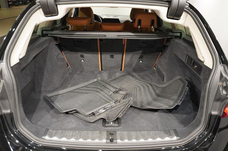 BMW 320 bild 6