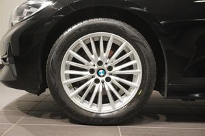 BMW 320 bild 7