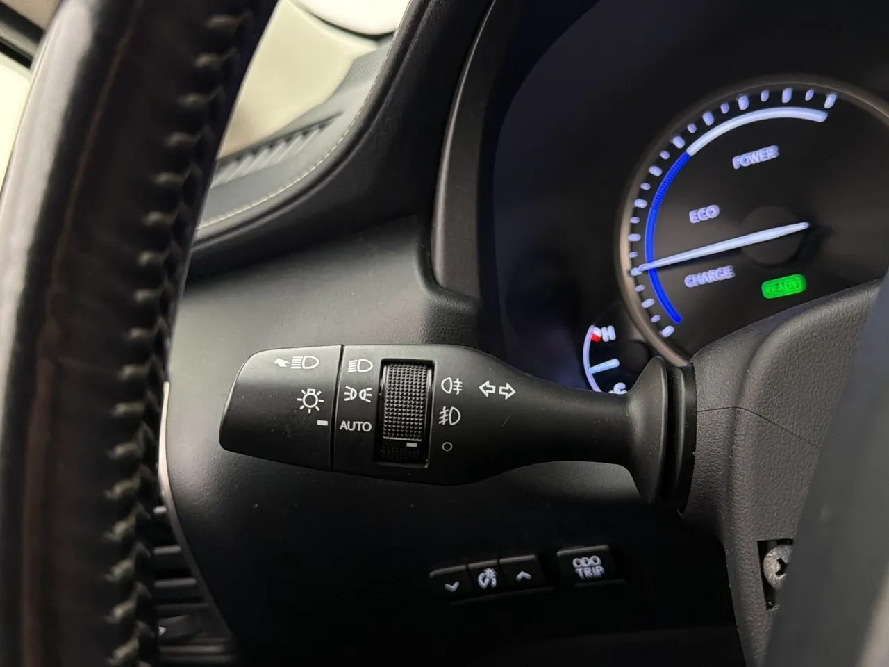 Vehicle image 23