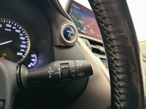 Lexus NX bild 23