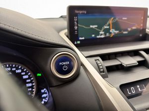 Lexus NX bild 25