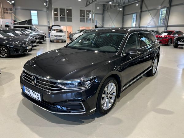 Volkswagen Passat SC GTE 1.4 TSI 218hk Värmare / Drag / Moms - 2023