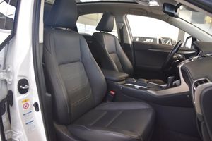 Lexus NX bild 10