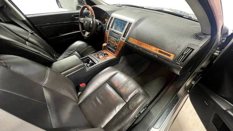 Cadillac STS bild 16