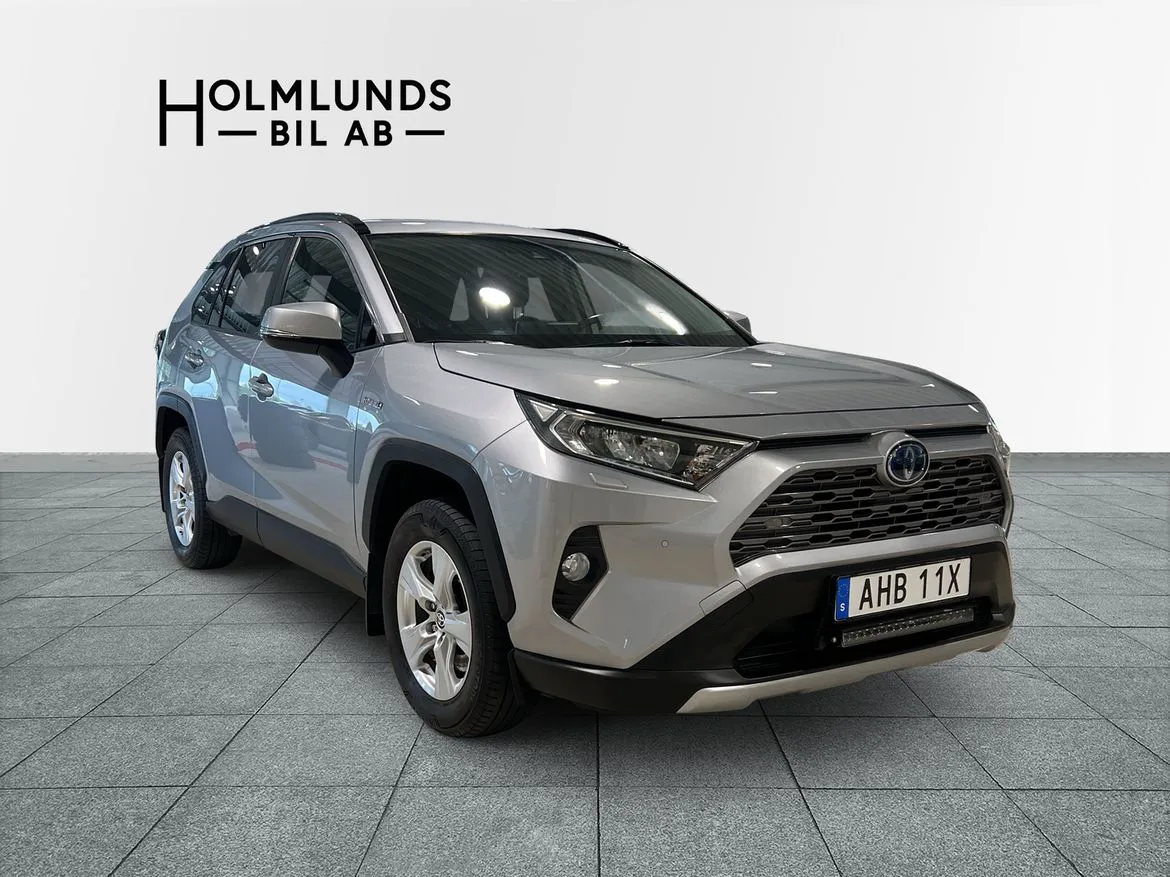 Vehicle image 18