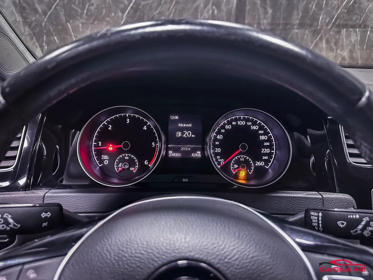 Vehicle image 23
