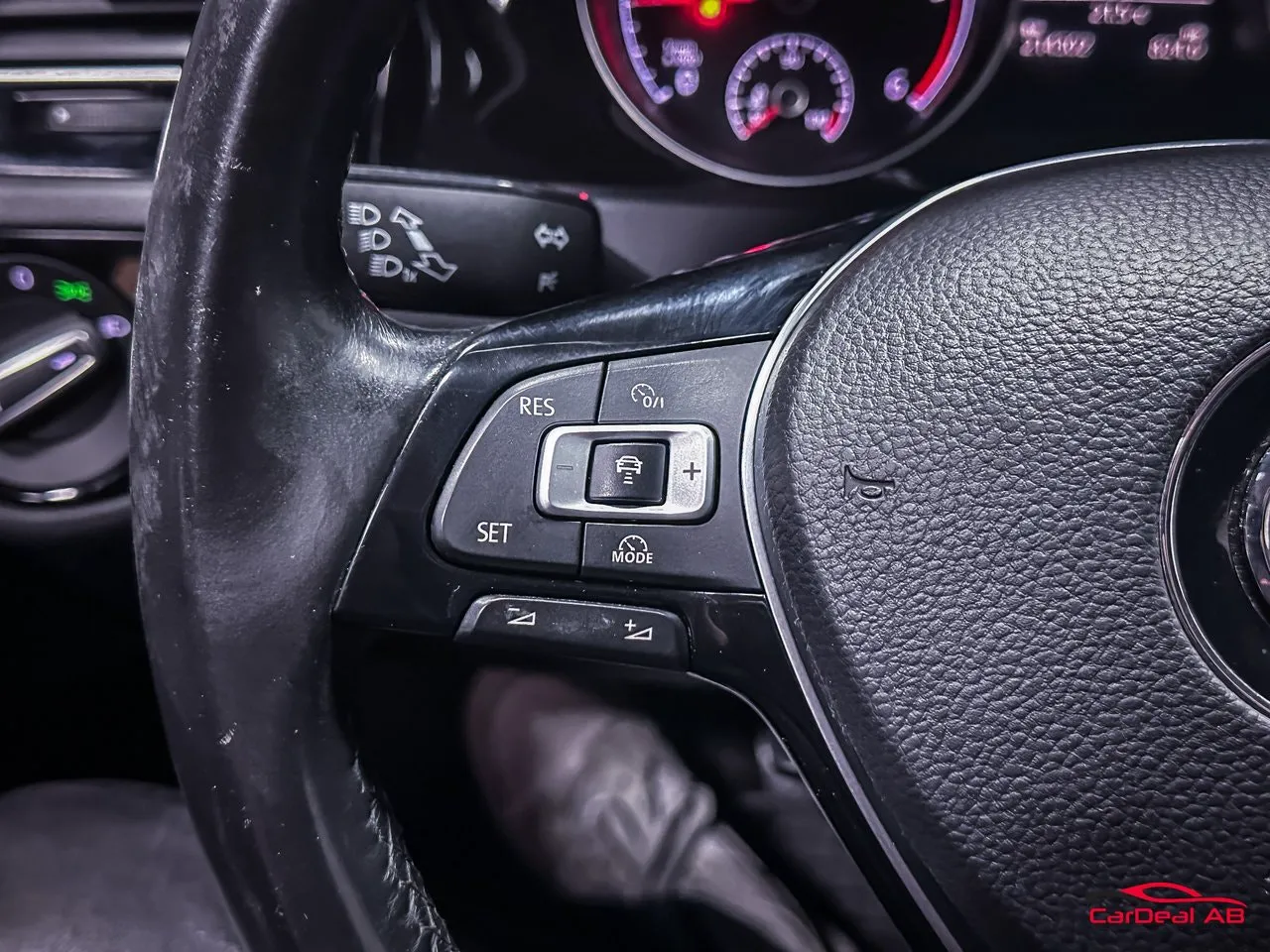 Vehicle image 18