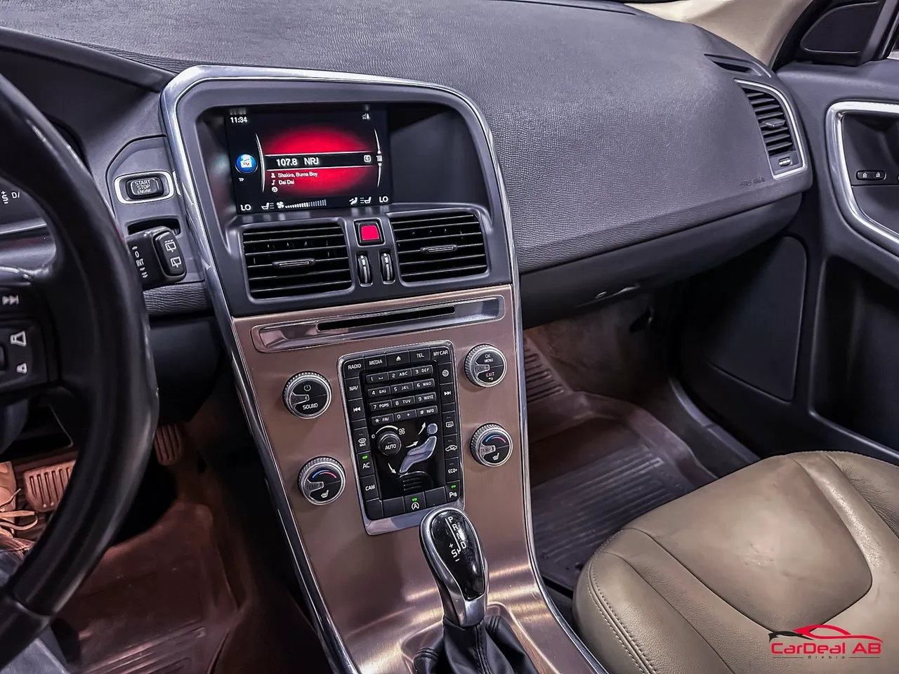 Vehicle image 21