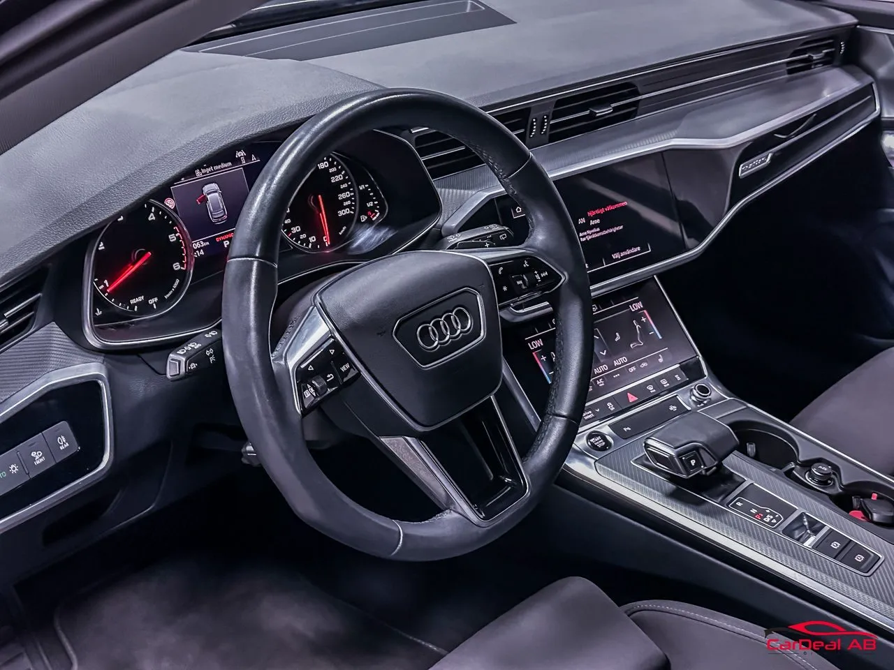 Vehicle image 15